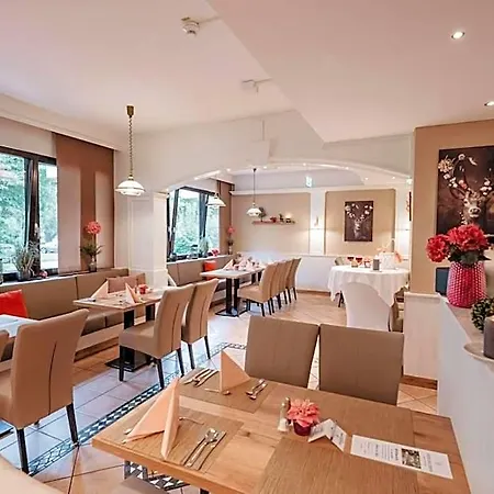 Unter Den Linden Hotel 3*