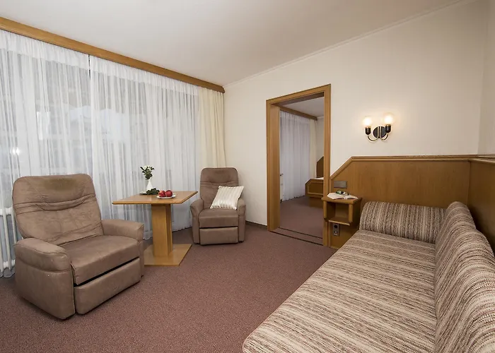 Unter Den Linden מלון 3*
